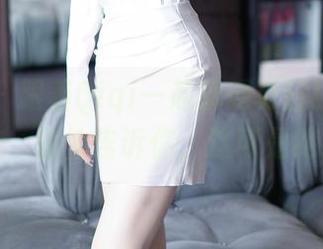 秀人网 – 跟着Qiqi一起享受夏日！免费写真来袭，偷偷告诉你，这可是绝绝子！