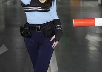 秀人网 – 跟随Milk大萌的旅拍，高清图集带你云游四方，感觉身临其境的气息！