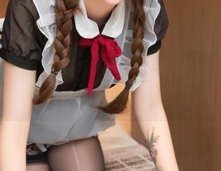 秀人网 – 周于希Sally比基尼定制作品，给你不一样的沙滩感受