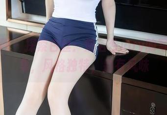 秀人网 – 探索白丝：姚若兮vay的写真全集，风格独特，别有风味