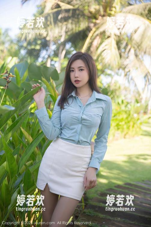 秀人网 - 高清版娜比泳衣合集，一边看一边想，这年头真是个疯狂的圈子！