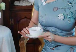 秀人网 – 安然maleah的白衬衫：图库与写真里，颜值逆天得都能发光！