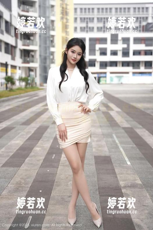 秀人网-糯美子nini 秀人网 - 糯美子nini办公室写真:连椅子都变得生动,仿佛在低语一般