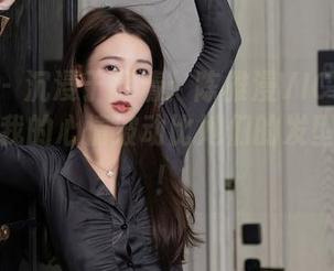 秀人网 – 沉浸于高清：陈雅漫VICKY的女孩们，我的心情波动比她们的发型还复杂！