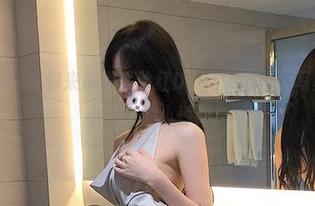 微密圈 – 在线等你来解锁，脸红Dearie的可爱写真带来一丝小心脏的小悸动！