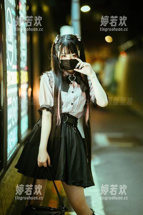 魔女黑猫的秘密：落落Raku在网盘里准备的神秘合集！