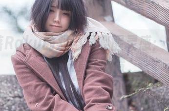 用落落Raku的双马尾唤醒灵感：图库资源找回好心情