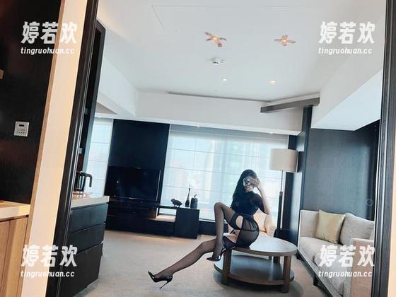 微密圈 - 比基尼风暴：葛征的写真资源绝对不容错过！