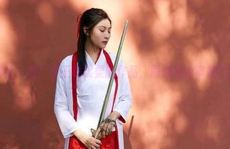 蜜桃社 – 看！女王林柔柔的作品，颠覆你的审美三观！