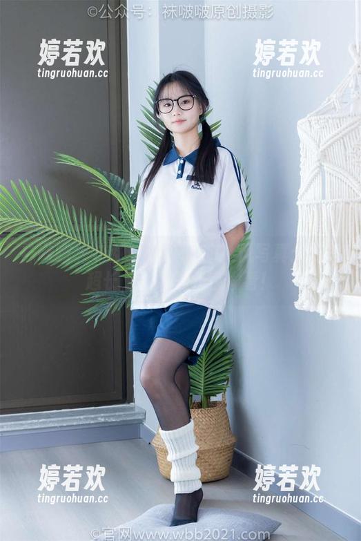 袜啵啵 - 小甜豆送来最新OL风写真：花絮超长，别怀疑我在偷看！
