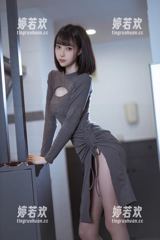 许岚LAN 夏季必看!许岚LAN游泳池死库水作品,免费让你享受“死库水”的魅力。