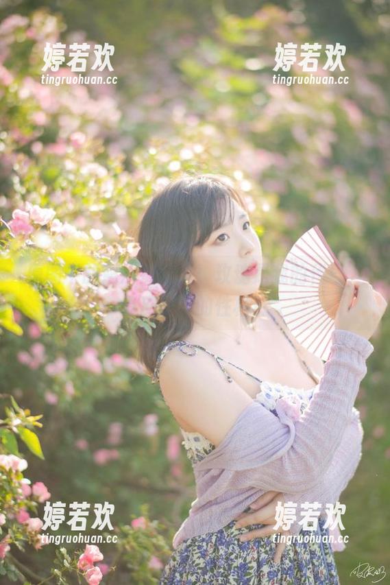 原图中的超皮皮皮奶：玫瑰是我的代号，俏皮是我的性格！