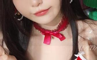 办公室里的小秘密：迷之呆梨的写真作品，资源让你心动不已！