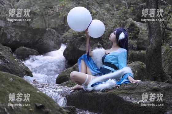 阮邑Fairy的又一力作：少女风格美图中的无言瞬间
