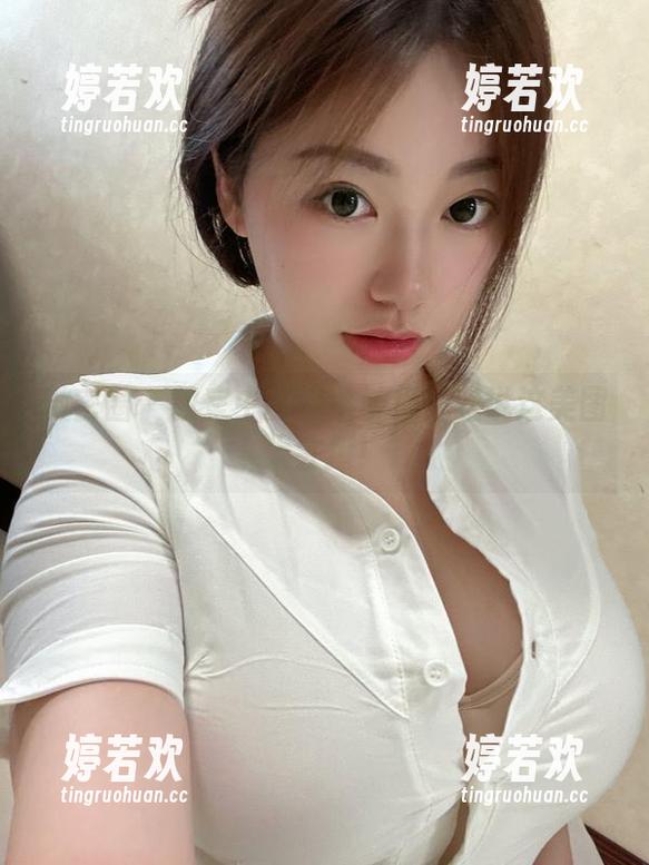 微密圈 - 教室中的雪怡妹纸：我说这美图太会撩！
